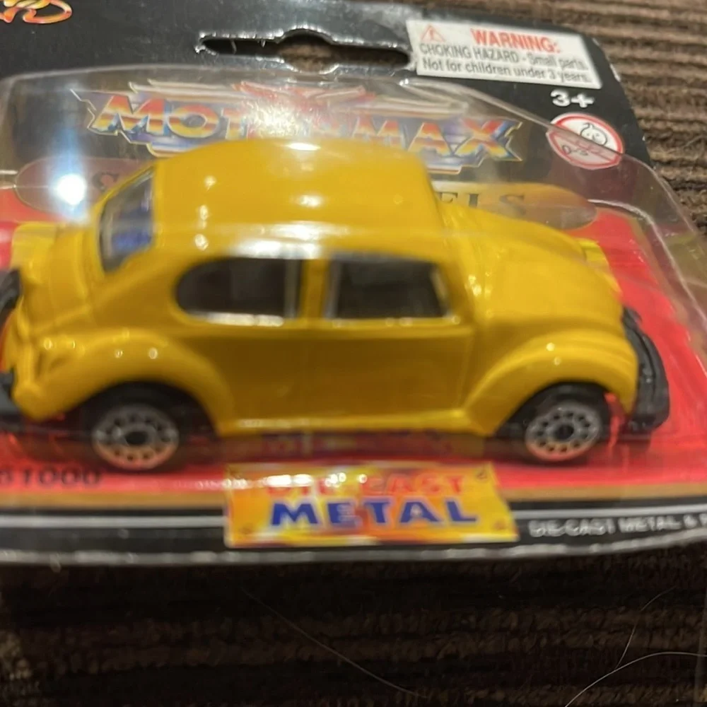 Motormax Super Wheels Die-Cast Metal Yellow VW Beetle 61000